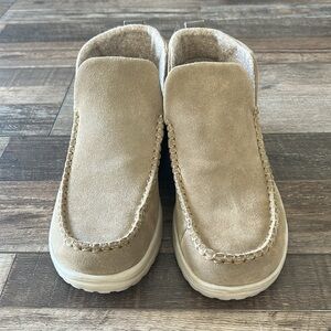 Womens Hey Dude Denny Suede Chestnut - 
Size 8- new
